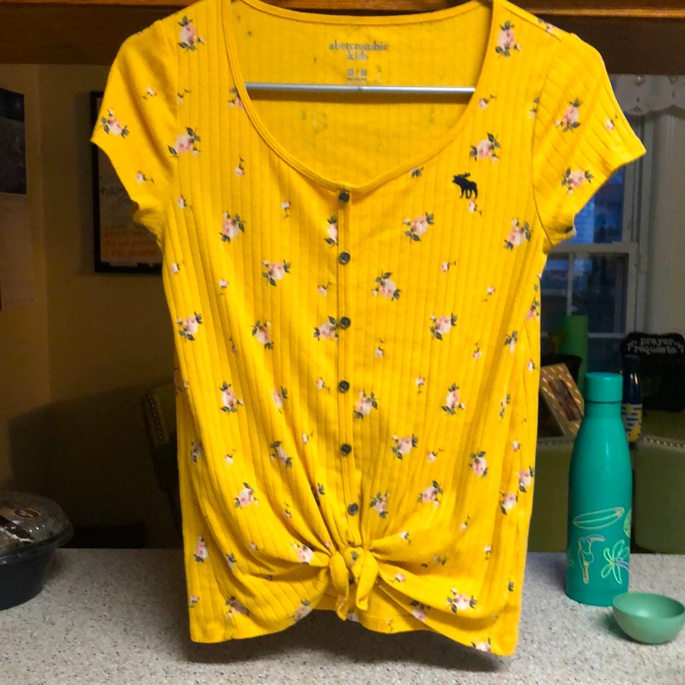 Yellow shirt